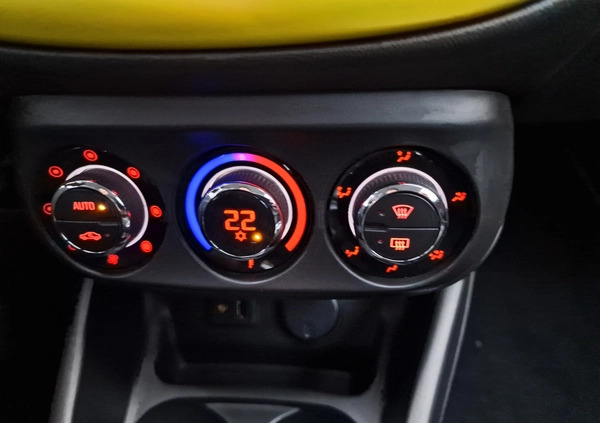 Opel Corsa cena 32500 przebieg: 81850, rok produkcji 2015 z Poznań małe 781